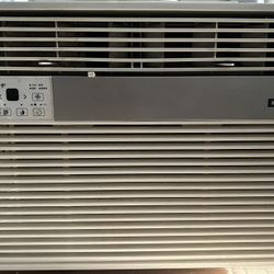 Danby 12,000 BTU AC 