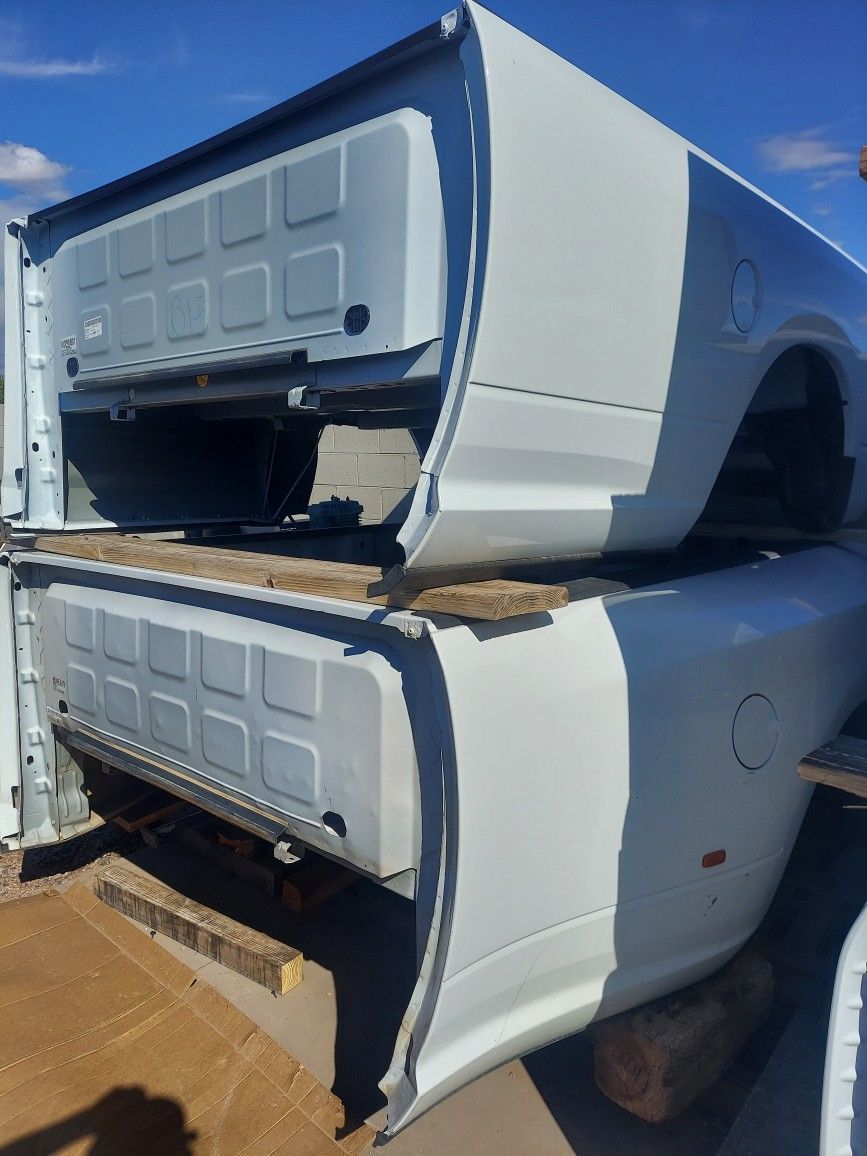 Dodge Beds - Dually and Single Rear Wheel