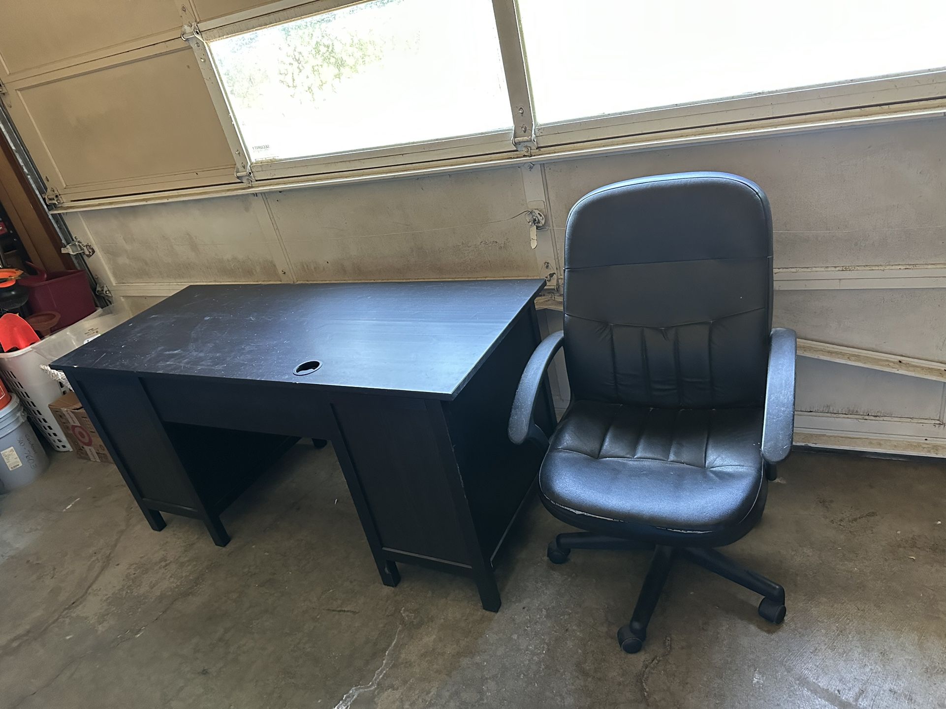 free desk & chair