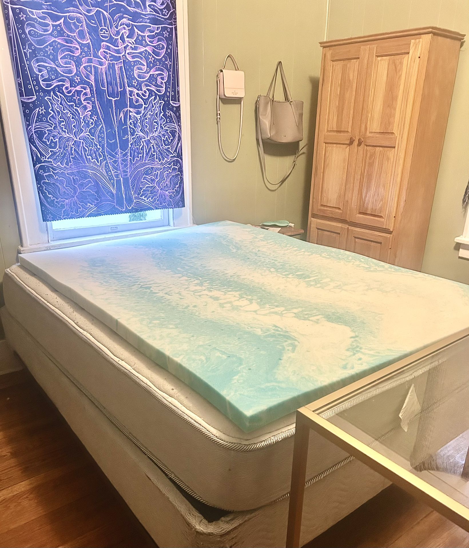 🔥 Full Size Bed Set - Great Condition! Mattress + Frame + Memory Foam Topper + Cover - Pickup or Delivery Today!