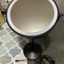 Double sided Magnified Makeup Mirror With light