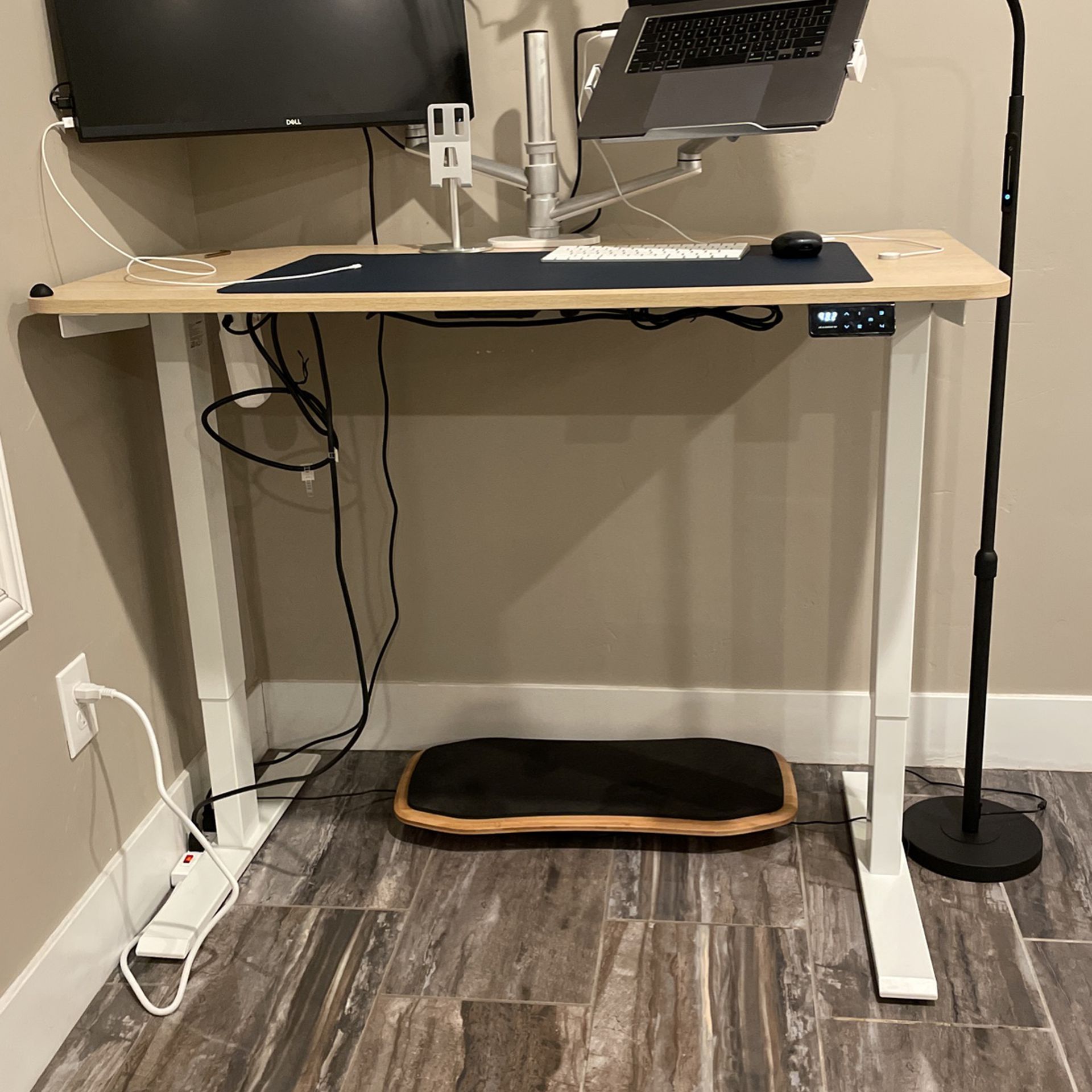 Almost Brand New Standing Desk - Electric Adjustable Height