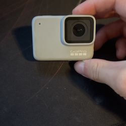 GoPro Hero 7 White  With Box 