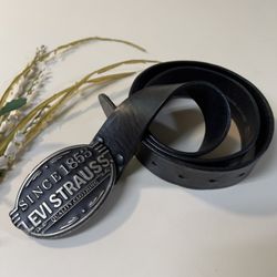 Levi’s Strauss Men’s Black Leather Big Buckle Hook Western Style Belt size 36/38