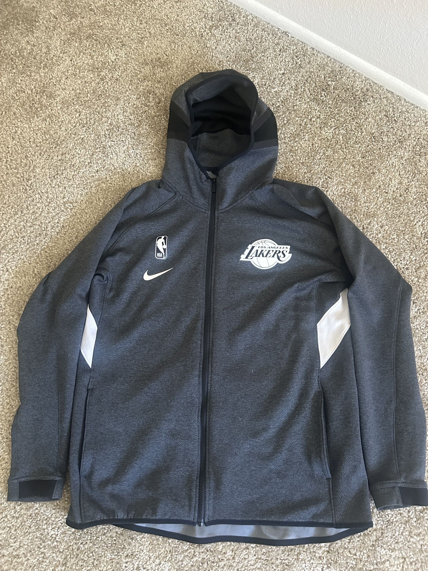 Nike Lakers Sweater