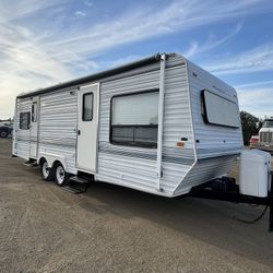 1996 Sunnybrook 28’