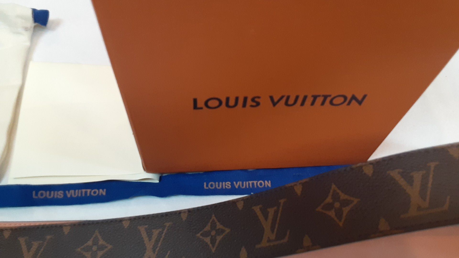 Authentic Louis Vuitton Brown / Black Reversible Monogram Leather Belt Size  90/36 Brand New With Tags for Sale in Garden City South, NY - OfferUp