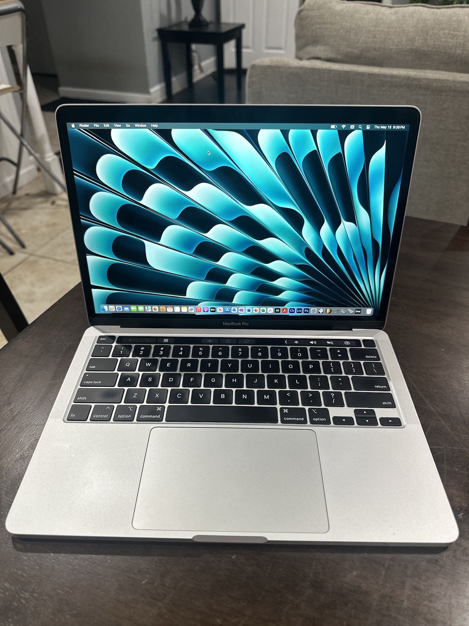 APPLE MACBOOK PRO 13” QUAD CORE i5 16GB RAM 500GB SSD! LOADED!