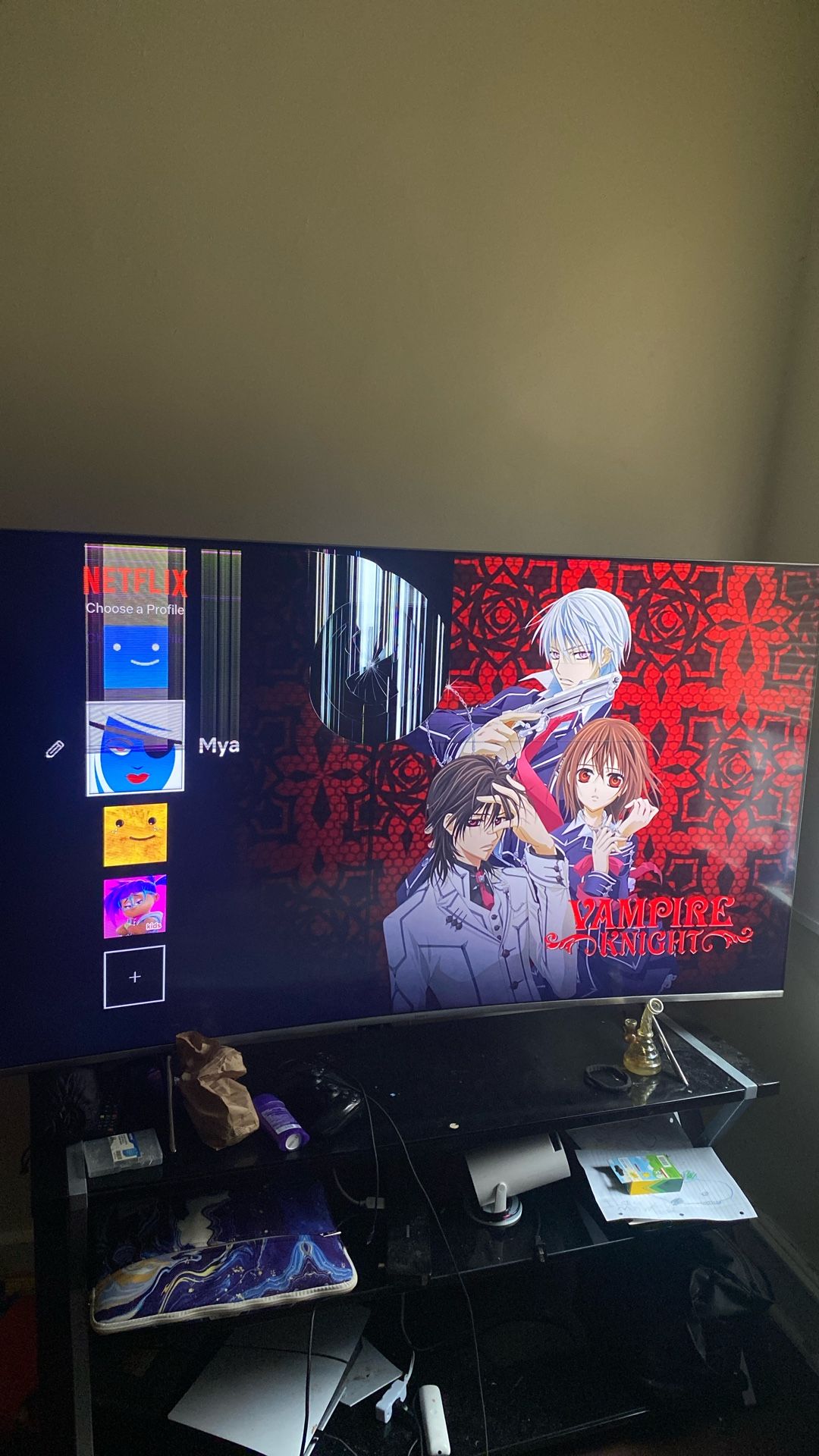 Broken Tv 65”