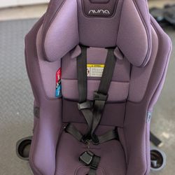 Nuna Rava Convertible 