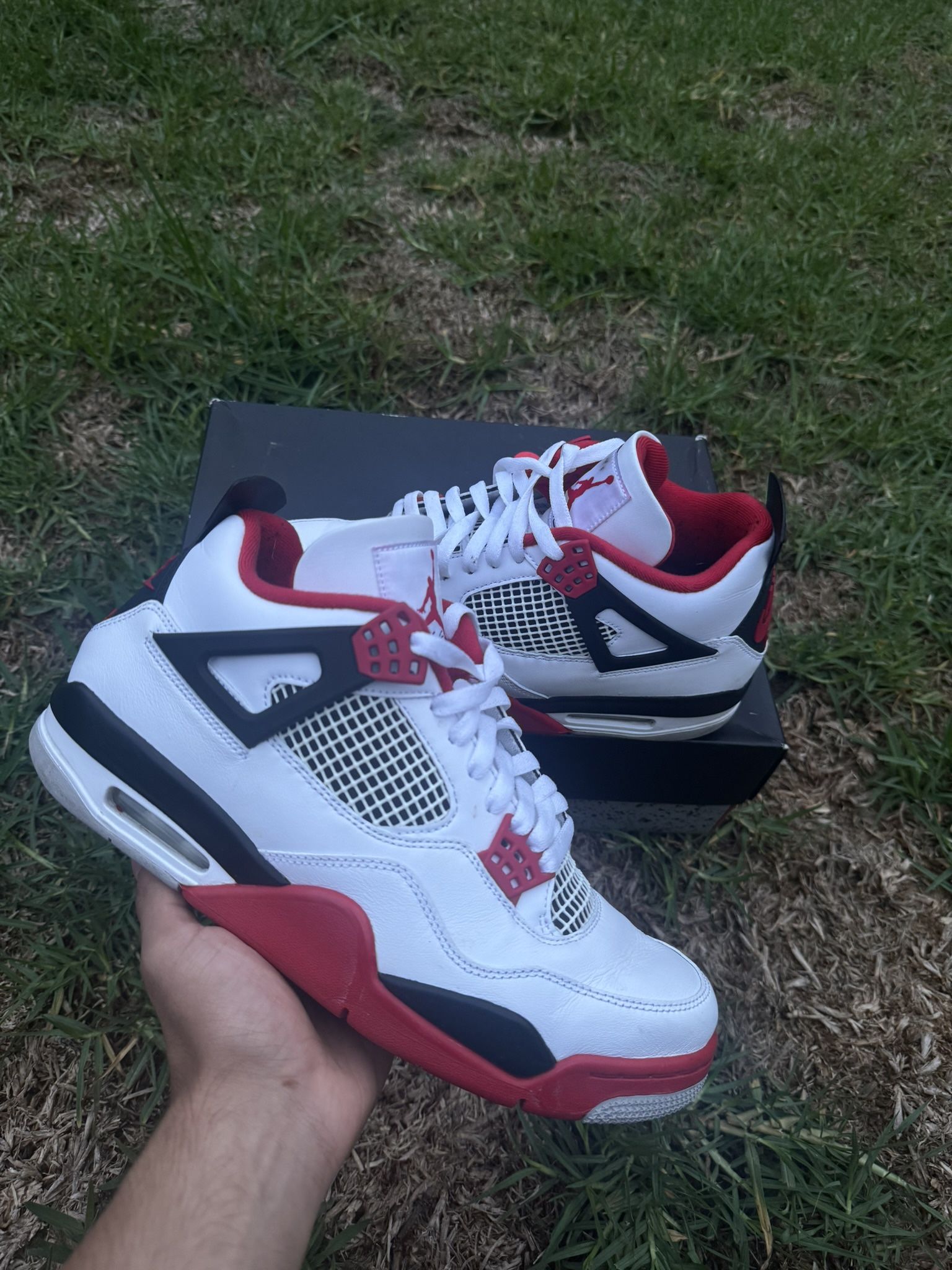 jordan 4 fire red size 11 men 