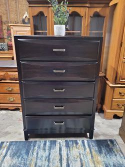 BEAUTIFUL TALL DRESSER 