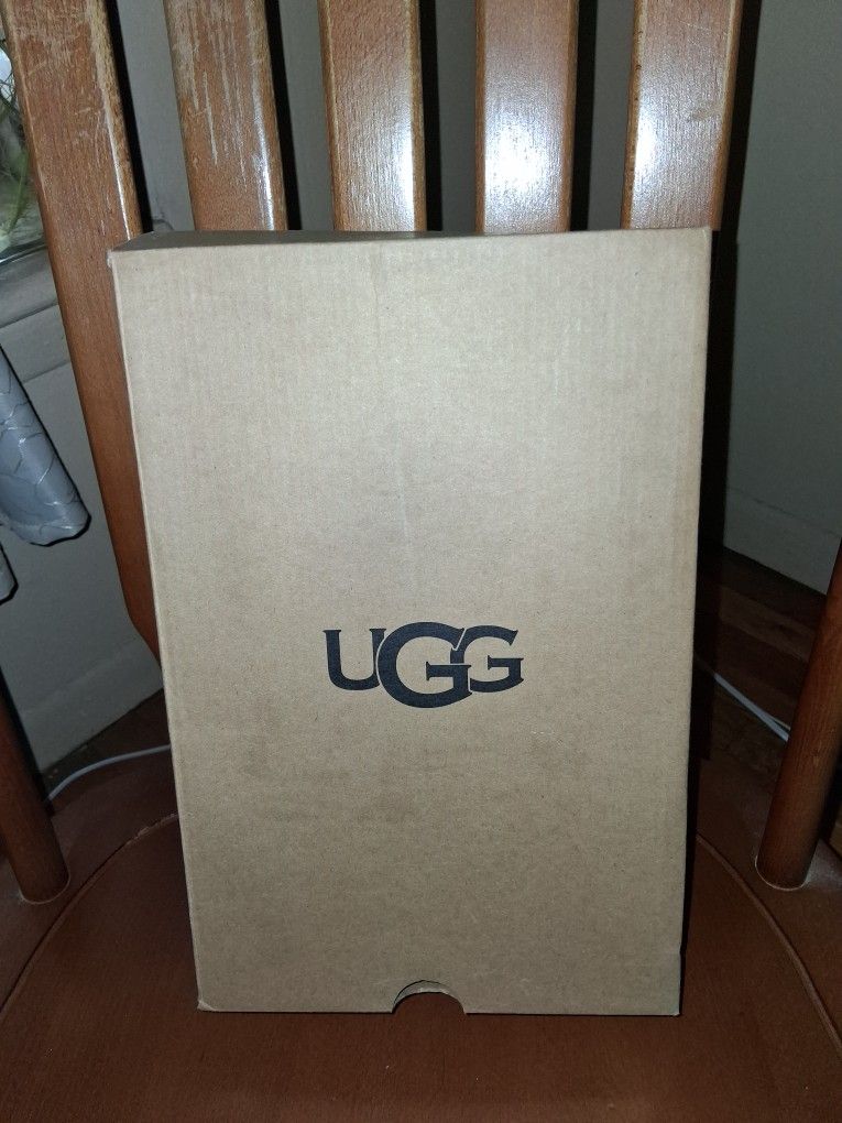 UGG LIMITED EDITION COW PRINT SLIPPERS