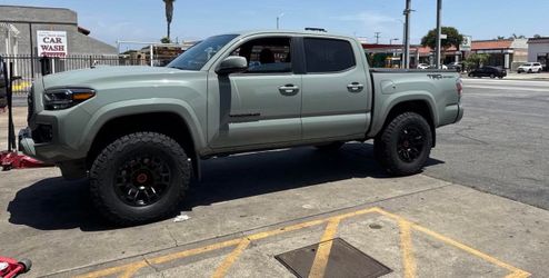 Tacoma wheels and tires