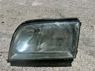 Mercedes Headlight