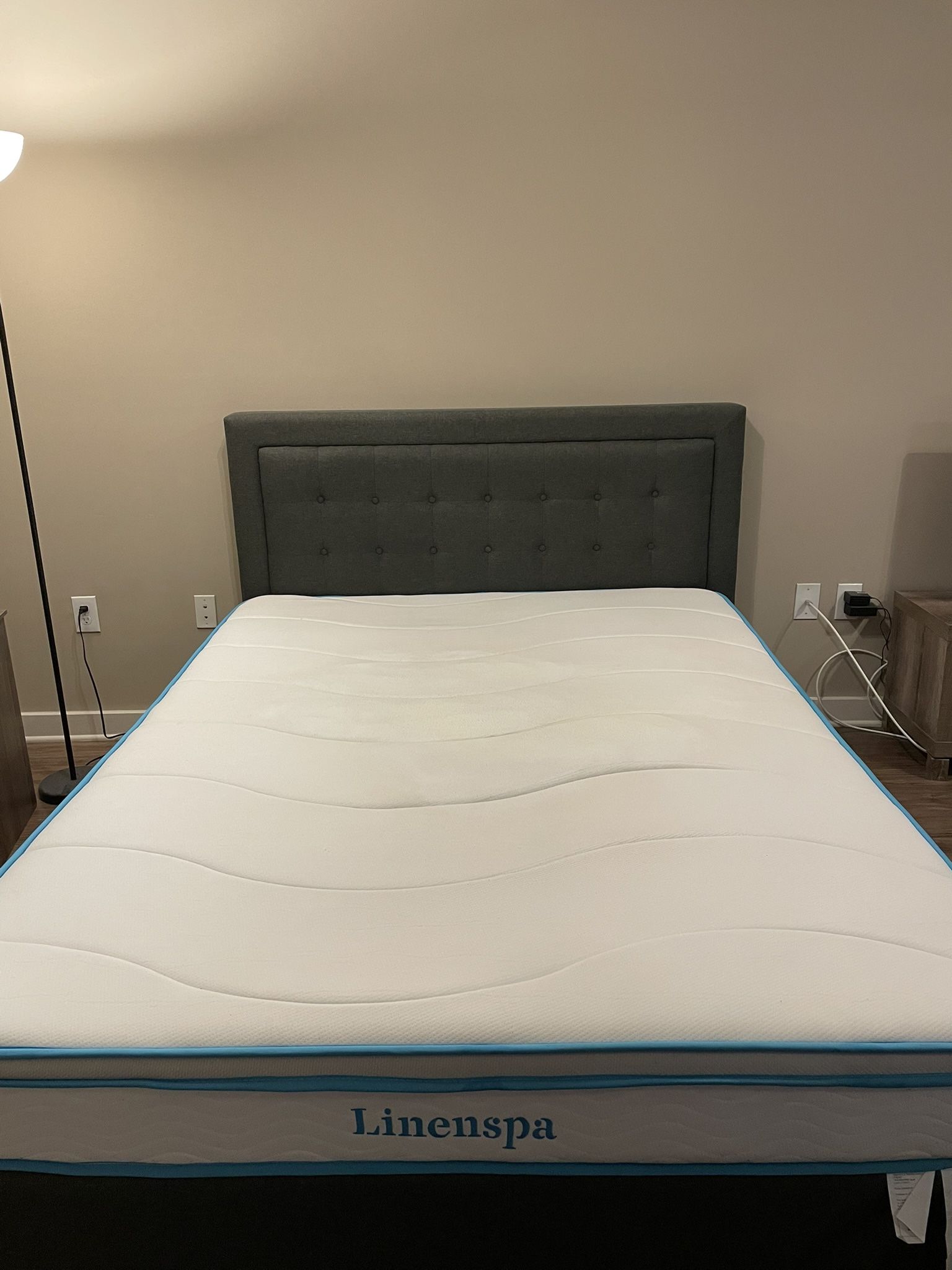 Queen size memory foam mattress -- MOVING OUT SALE