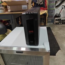 APC Back-ups 1500 Small Office Power