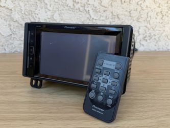 Pioneer DMH-241EX Double DIN Bluetooth Digital Media Receiver