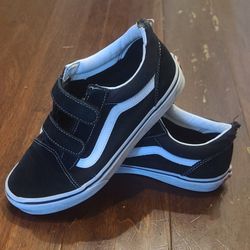 K Old Skool Vans (6BT) Black/True White Size 5 Kids