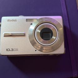 Kodak EasyShare M1063 Digital Camera – 10.3MP – Vintage Retro Digicam