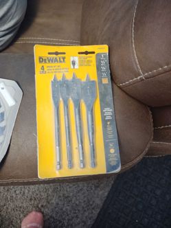 DeWalt 4-Piece Spade Bit Set