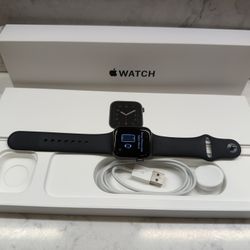 Apple Watch SE