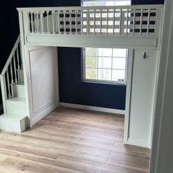 Pottery Barn Bunk Bed  Loft