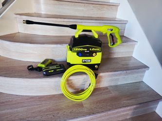 Ryobi 40V 1200 PSI 1.0 GPM Cordless Electric Cold Water Pressure Washer whit (1) 40 volt 2ah battery/charger