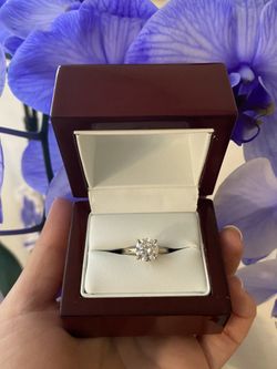 Beautiful Moissonite Ring (14k White Gold)