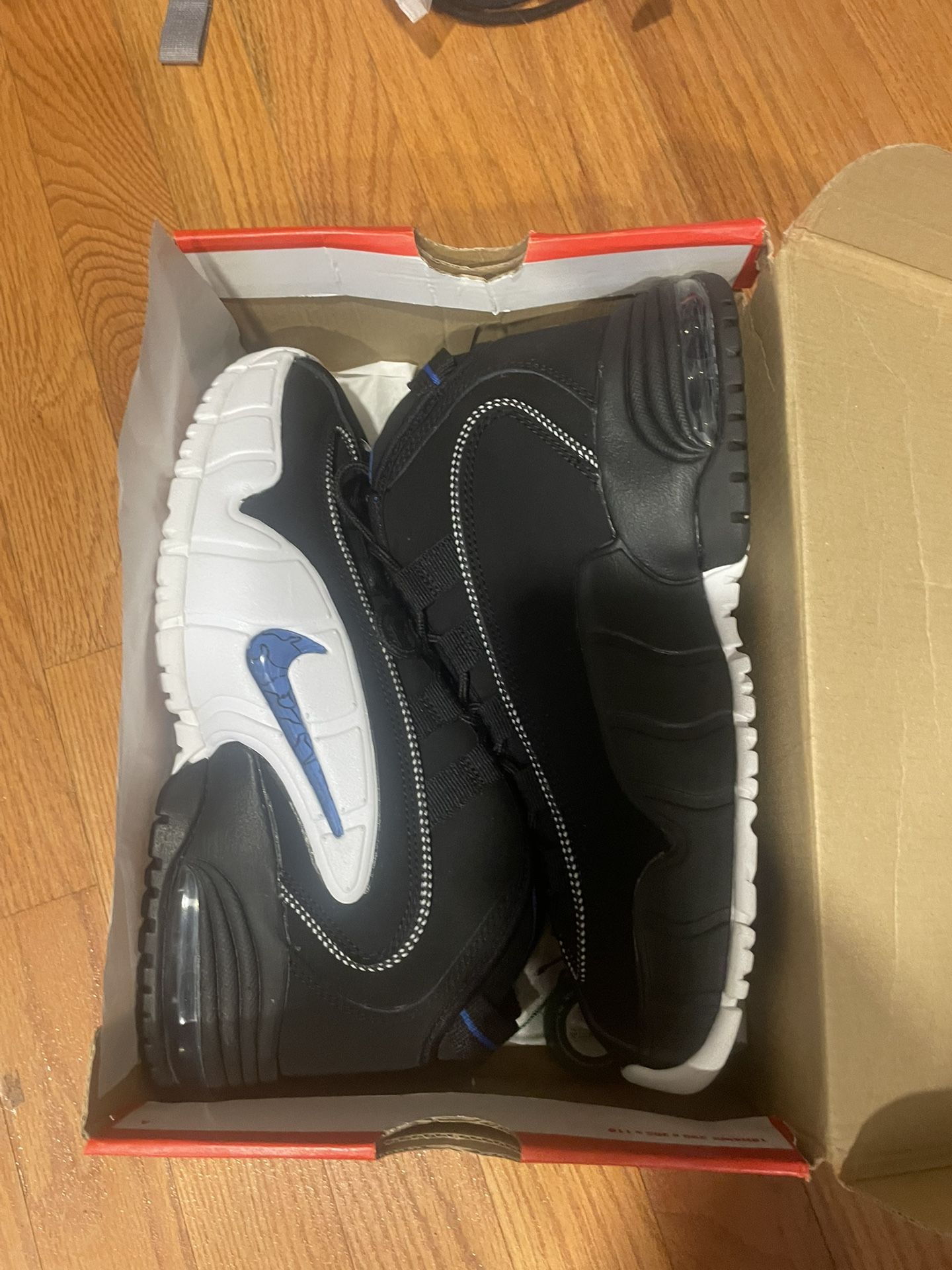 Nike Pennys Sz 7 