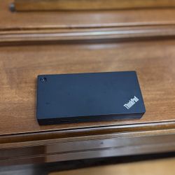 Lenovo-ThinkPad-Universal-USB