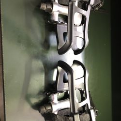 Bike Pedals With Clips And Straps