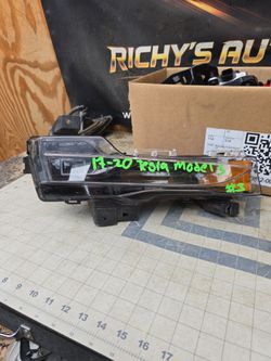 19-20  Tesla Model 3 tail Lights