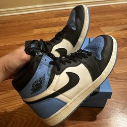 Jordan 1 UNC Toe Size 9.5