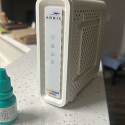 Arris SURFboard SB8200 Cable Modem