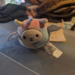 Squishmallow- Lucy-May the Llama-Pegacorn