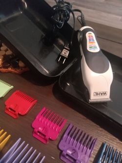 $25 firm Wahl clippers with accessories