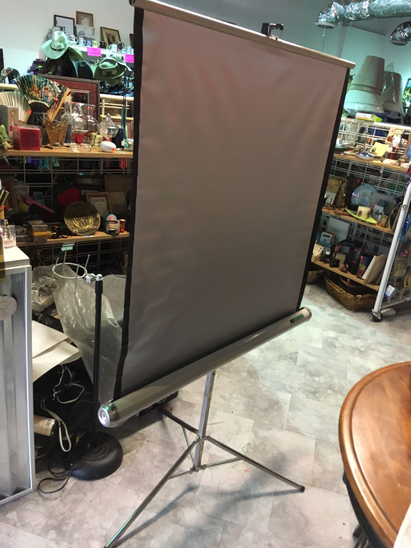 Projector Screen