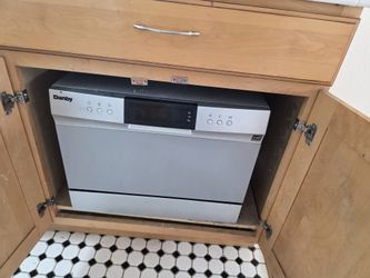 Mini dishwasher