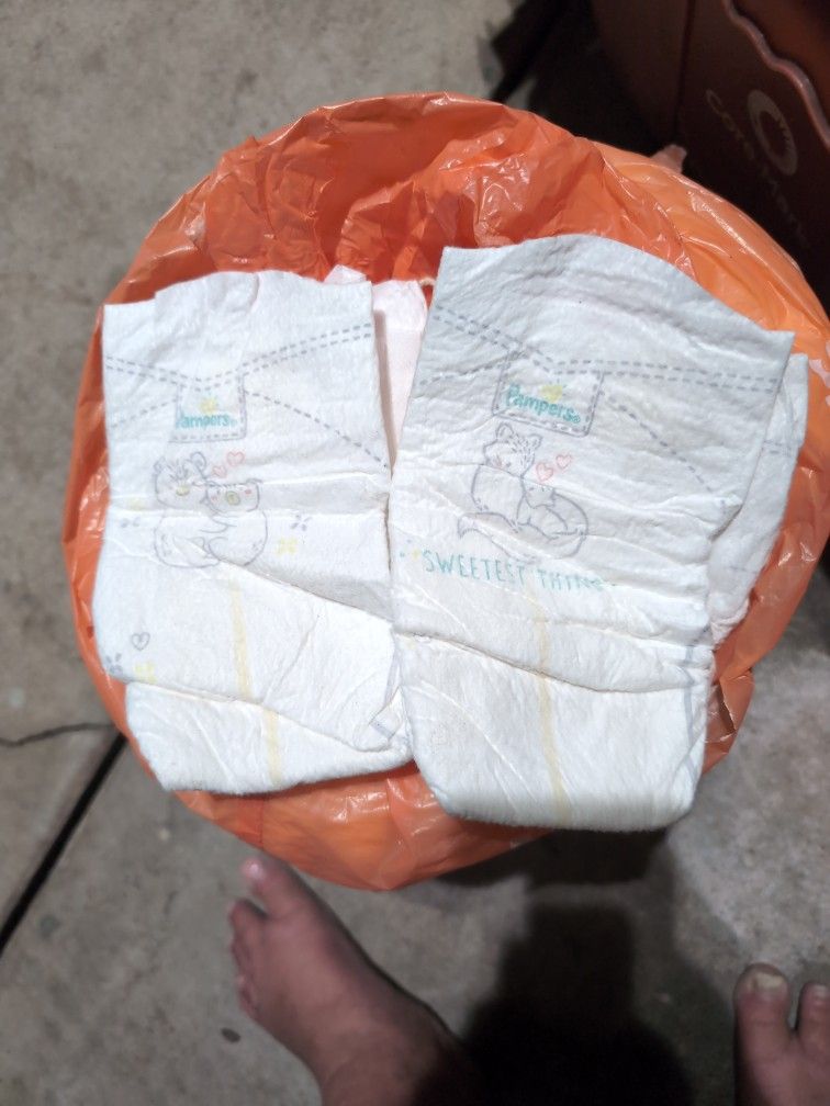 PAMPERS NEWBORN