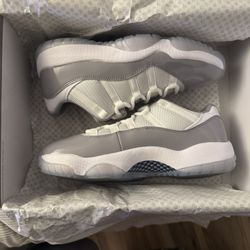 Jordan 11 Retro Low Cement Grey Mens Size 9.5 