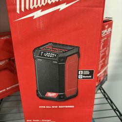 Milwaukee New Radio Bluetooth 