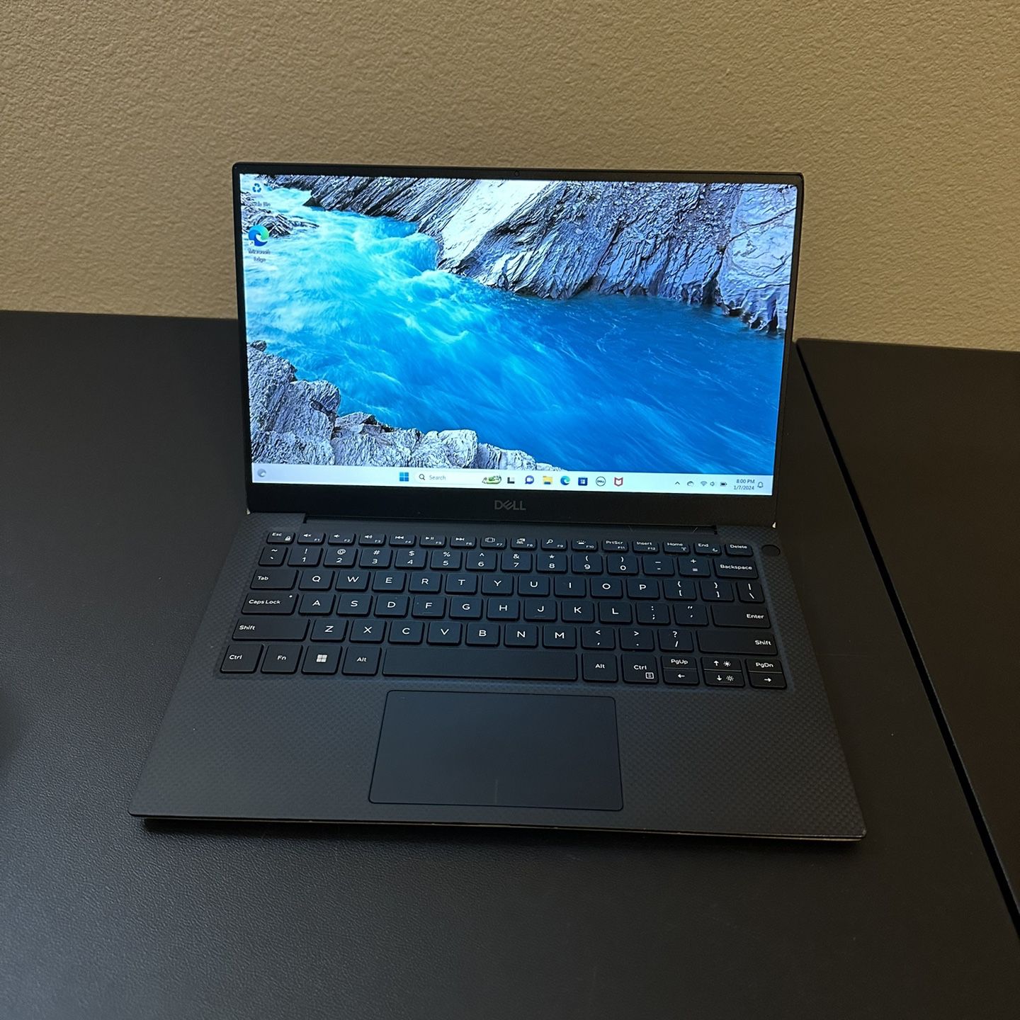Dell XPS 13 Laptop - Excellent Working Order - Comes With Charger / Dell Warranty 