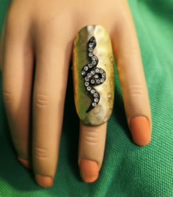 VINTAGE GOLD TONE SNAKE ADJUSTABLE RING SIZE 5