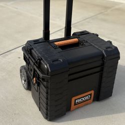 RIDGID 22 In. Rolling Wheels Pro Gear Cart Tool Box 