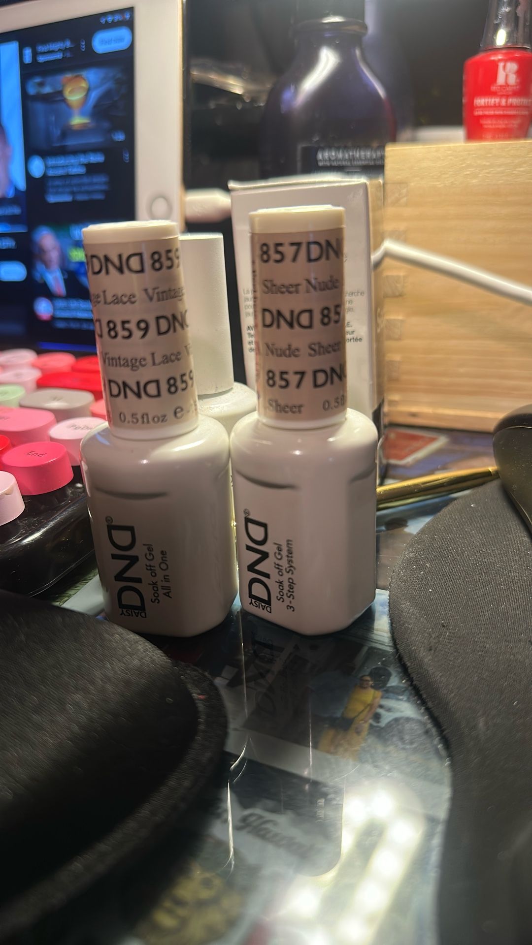 DND gel polish