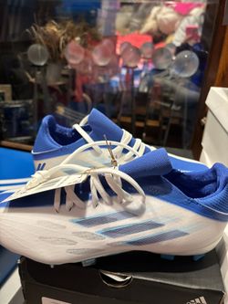 Adidas Soccer Shoes Men’s Size 5 Brand New!!