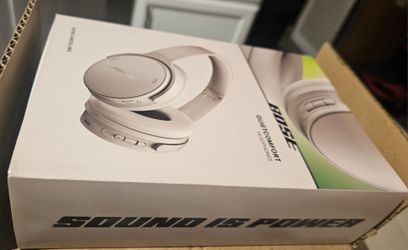 Bose Quiet Comfort Headphones New In the box