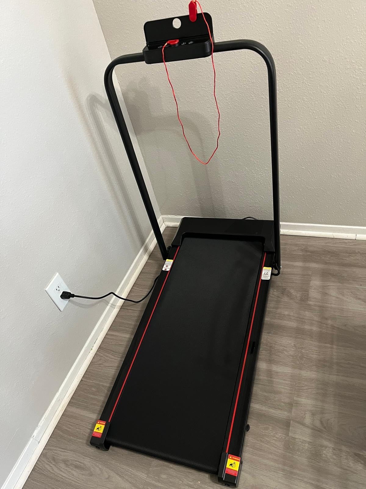 Walking Pad Treadmill with Handle Bar - 2.5HP Quiet Folding Treadmill for Home Office Under Desk Portable Walking Pad with 8% Incline 300LBS Capacity