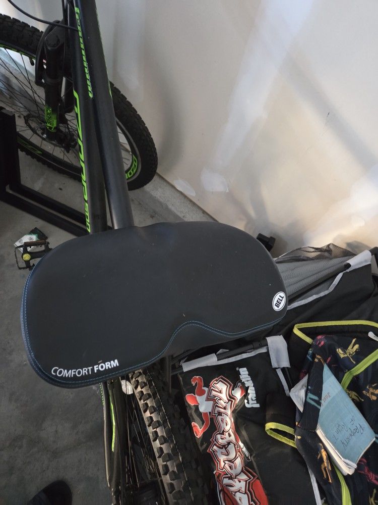 Adult Ozone Bike ....pick Up Only